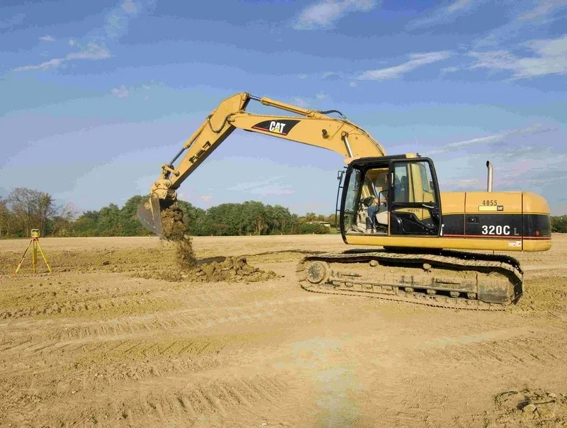 Spectra LR60 machine receiver on a CAT 320C excavator working to a Spectra GL700 grade laser